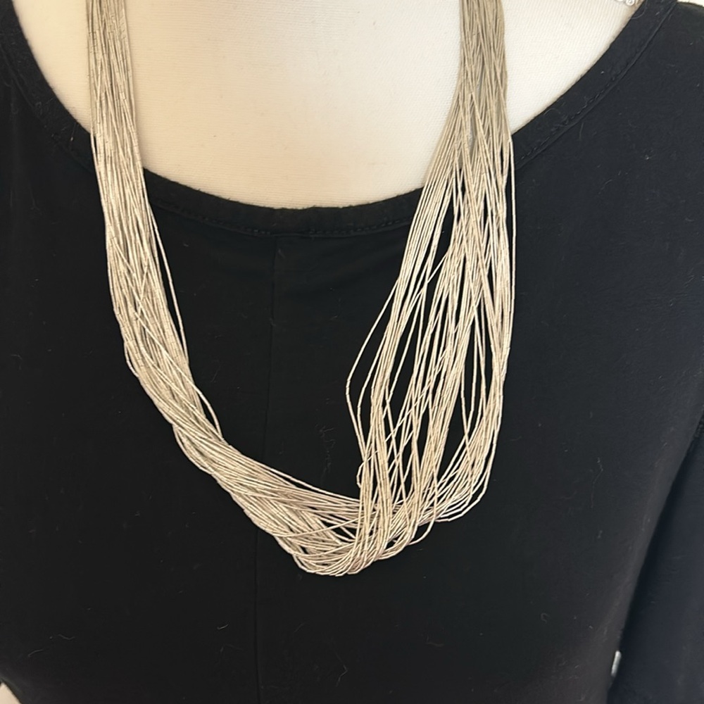 50 strand silver necklace with matching 25 strand silver bracelet - Picture 2 of 5